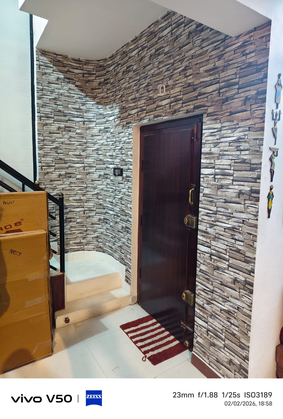 Curtain and interior furnishing installation in Mysuru by Nakhsha Furnishing Studio - photo 15